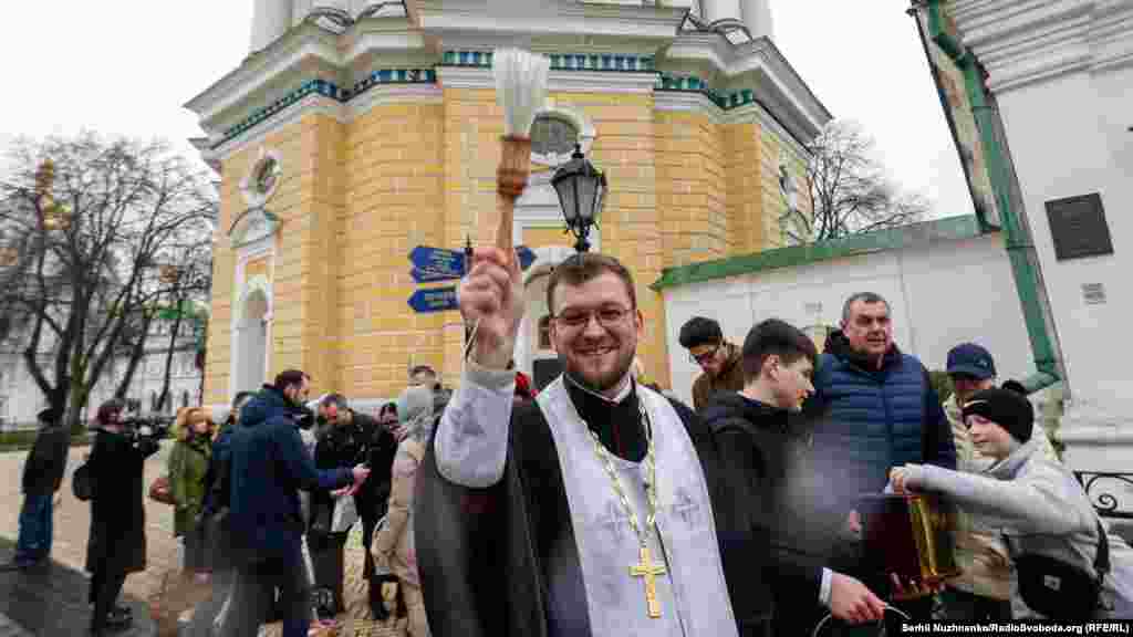 У Великдень серед православних християн прийнято говорити &laquo;Христос Воскрес! Воістину Воскрес!&raquo;