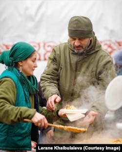 Леране Хайбулаєва на відкритті «юрти незламності» біля Порохової вежі у Львові