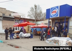 У Херсоні продукти можна придбати на ринку, також працюють невеличкі крамниці