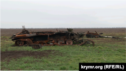 Любомирівка. Миколаївська область. Знищений Т-72 ЗСУ. За інформацією місцевих жителів, екіпажу всередині не було. Листопад 2022 року