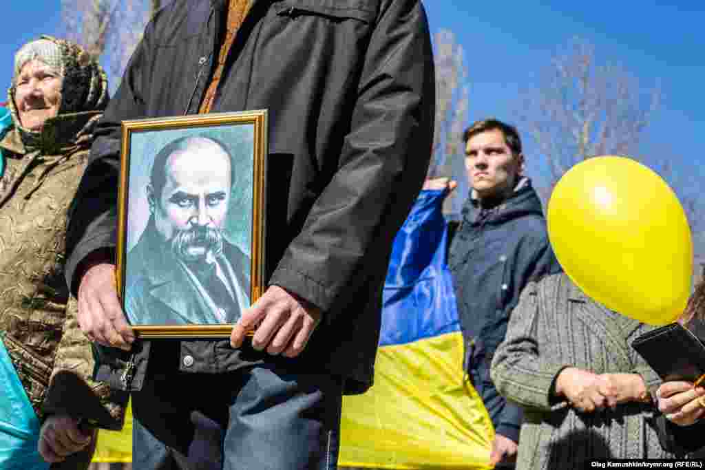 На мітингу в Гагарінському парку зібралося близько п&#39;ятдесяти осіб