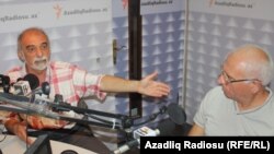 soldan sağa: Hikmət Hacızadə və Xaliq Bahadır