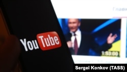  Лого відеосервісу YouTube 