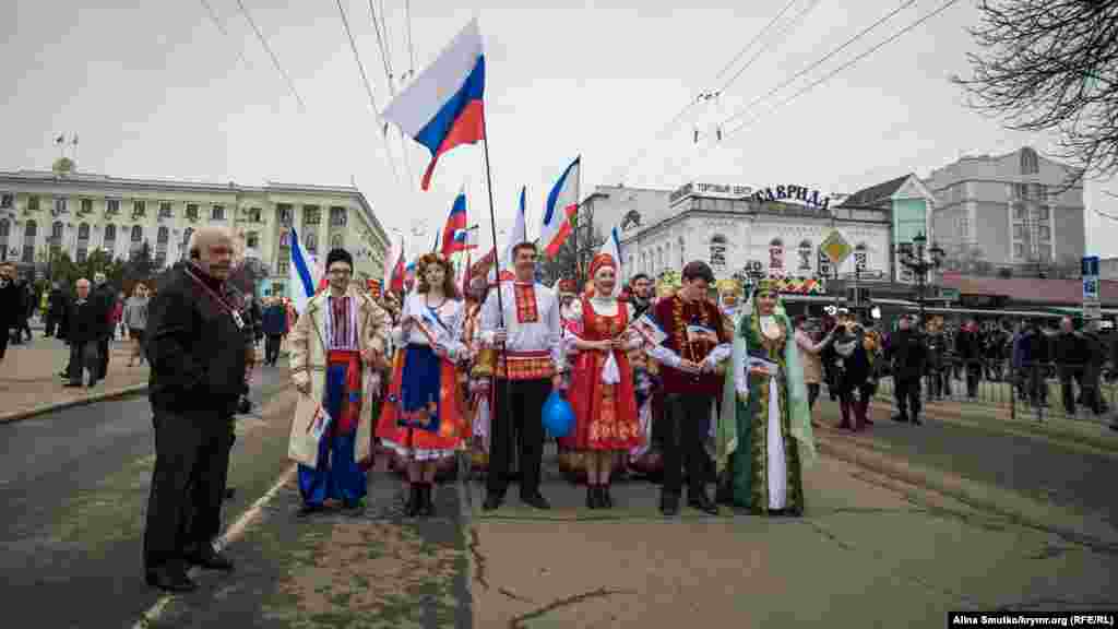 Колона перед початком ходи