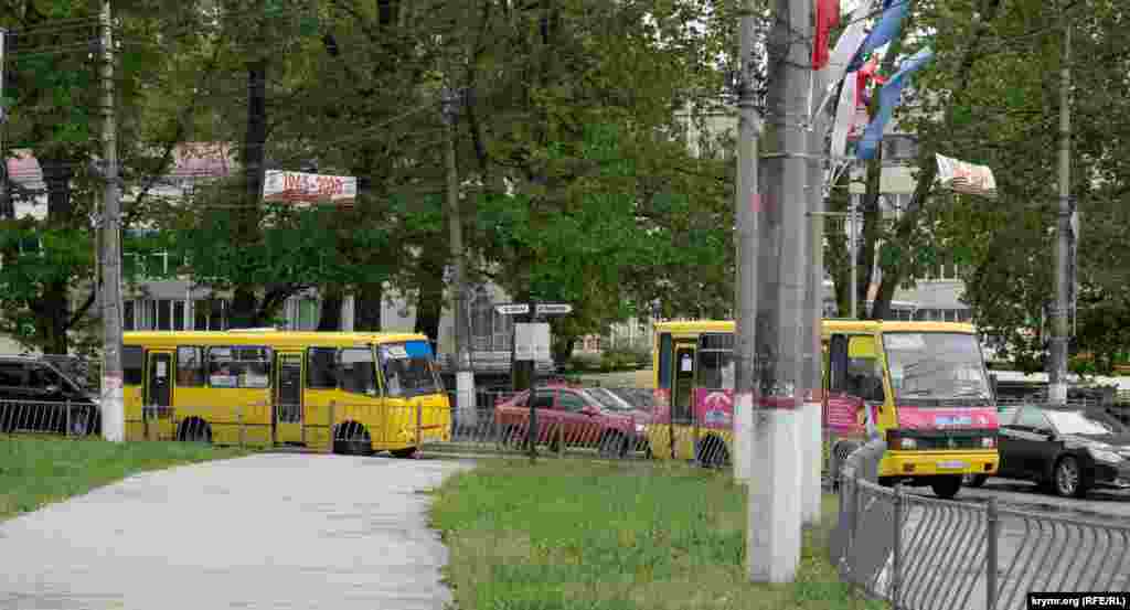 Сімферополь. Громадський транспорт почав ходити частіше: як до запровадження режиму самоізоляції