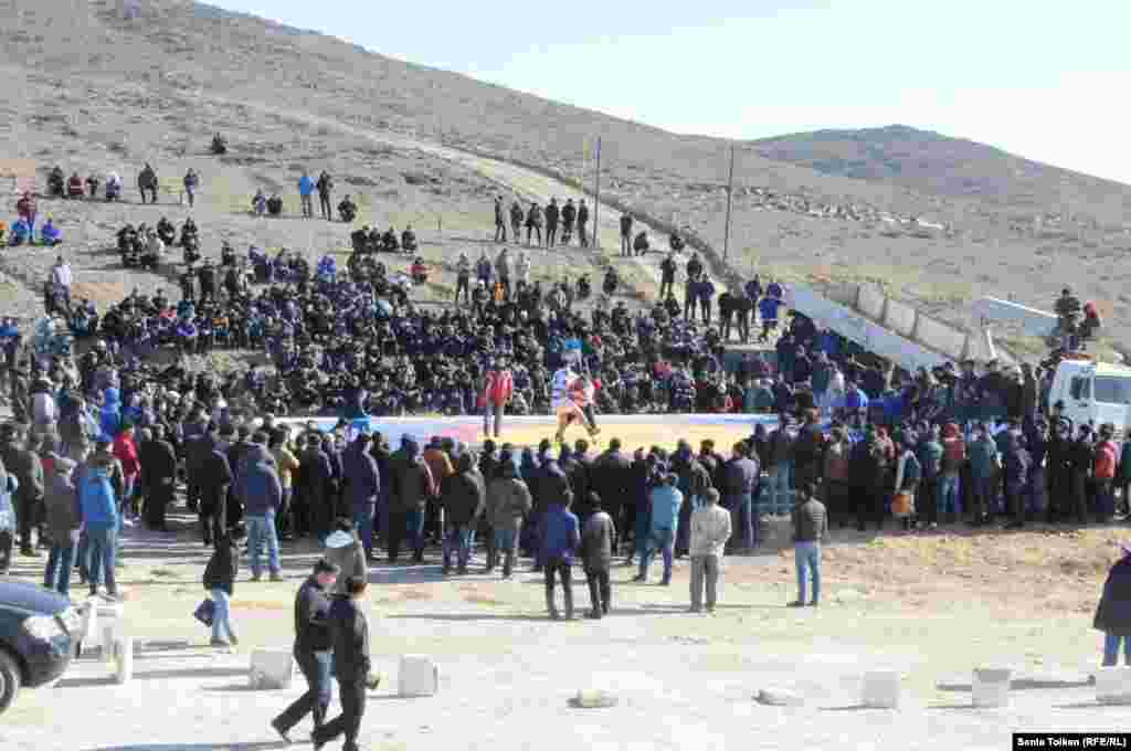 Балуандар күресі. Отпантау, 14 наурыз 2015 жыл.