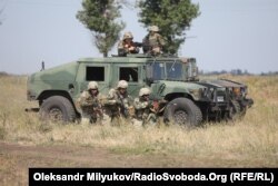 Зведений підрозділ виконує навчальну задачу на полігоні Широкий Лан, 14 липня 2018 року