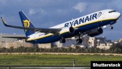 Літак компанії Ryanair, одного з найбільших лоукостерів у Європі